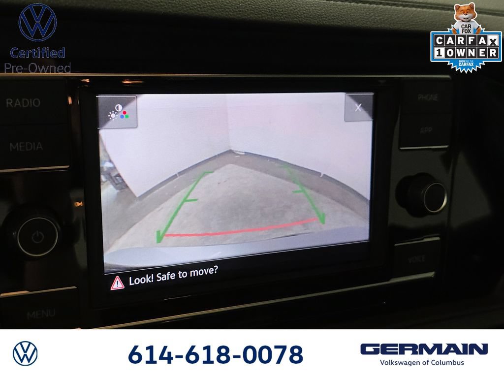 Certified 2023 Volkswagen Jetta SE w/ Panoramic Sunroof Package FWD image 30