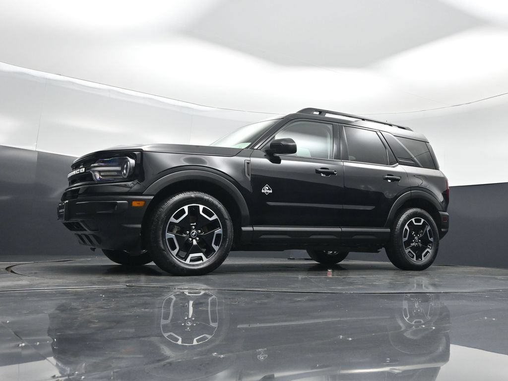 Used 2023 Ford Bronco Sport Outer Banks w/ Tech Package AWD/4WD image 46
