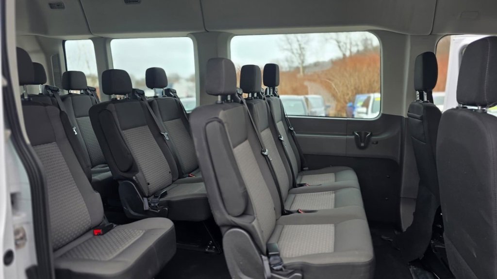 Used 2023 Ford Transit 350 XLT image 23