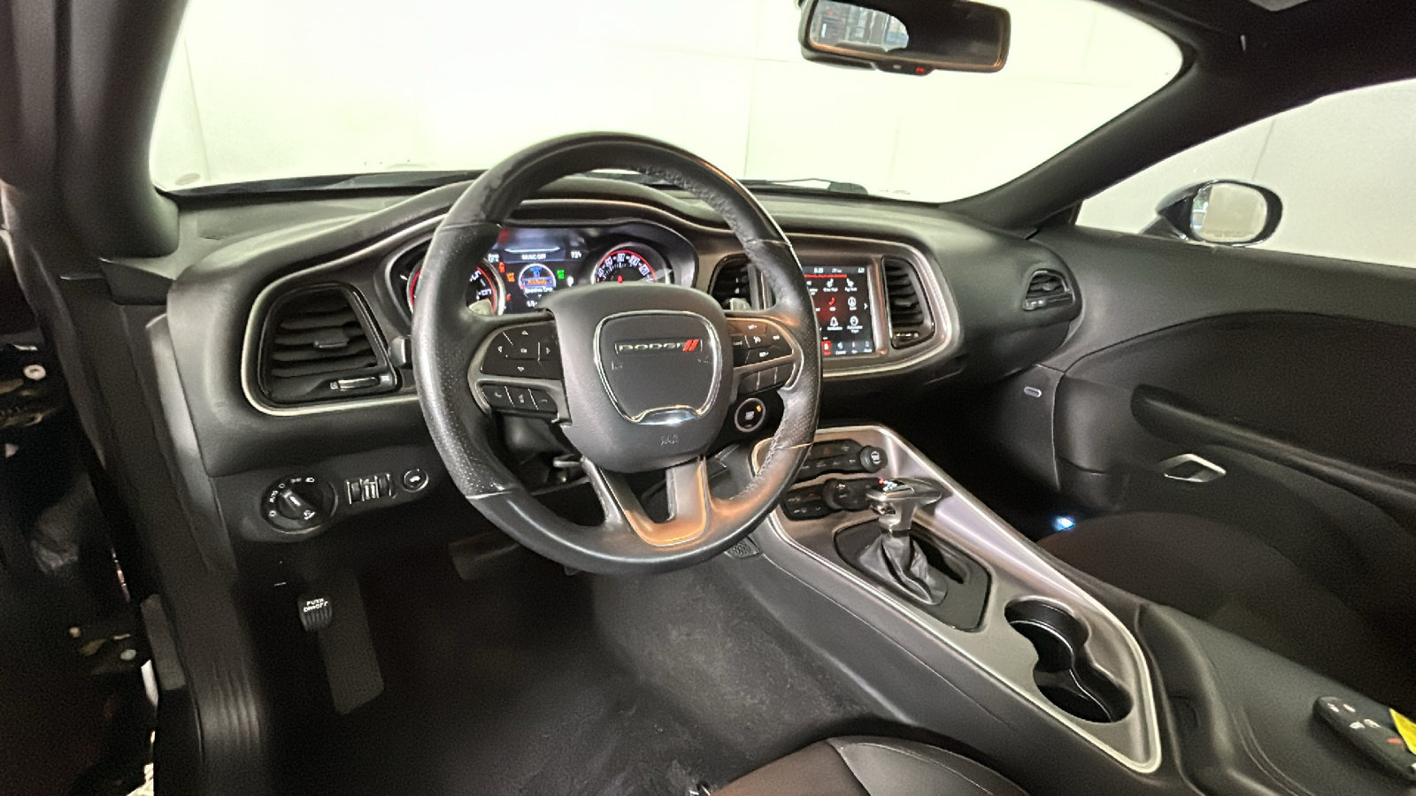 Used 2019 Dodge Challenger GT w/ Driver Convenience Group AWD/4WD image 17