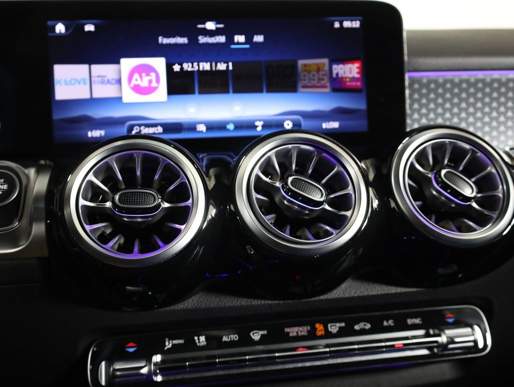 Certified 2025 Mercedes-Benz GLB 250 4MATIC image 22
