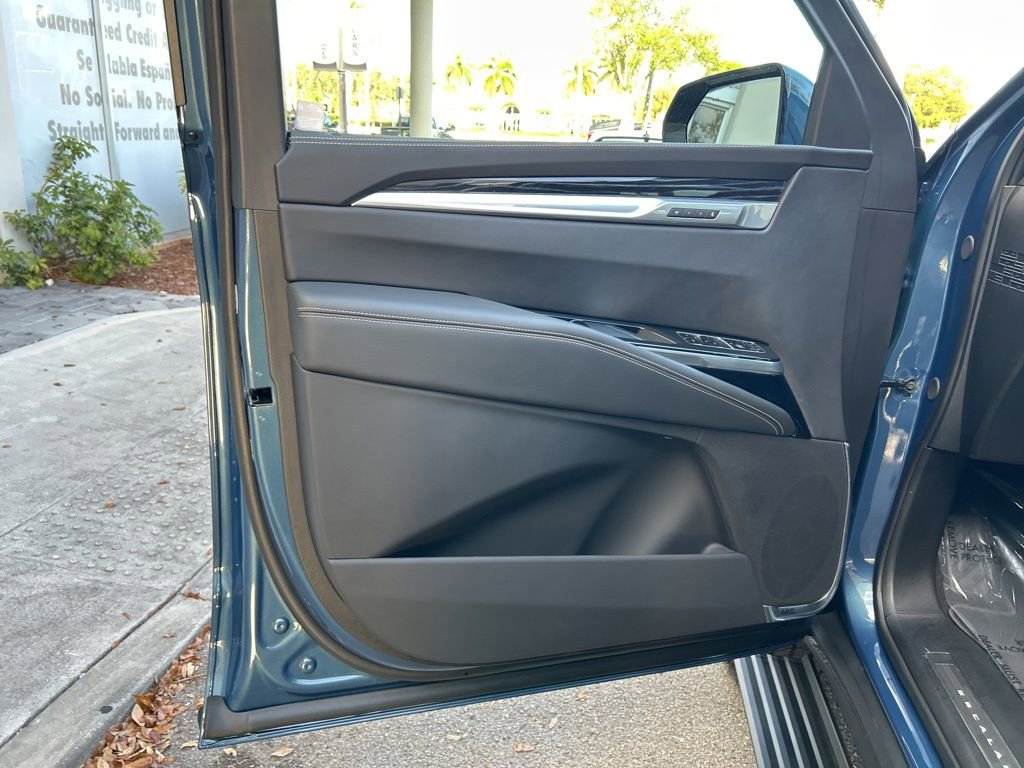 Used 2026 Cadillac Escalade Sport image 46