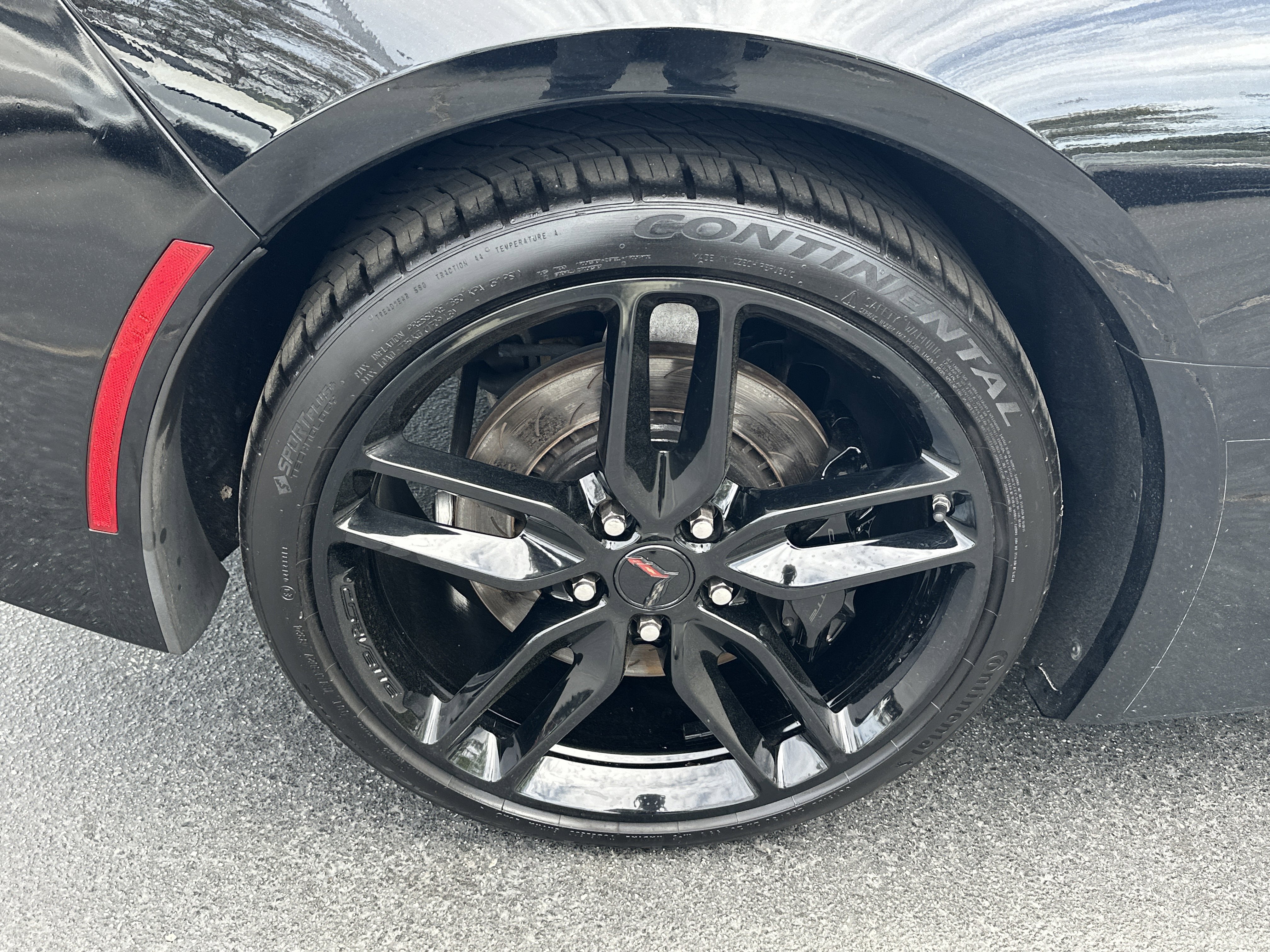 Used 2017 Chevrolet Corvette Stingray Coupe w/ Carbon Flash Badge Package RWD image 17