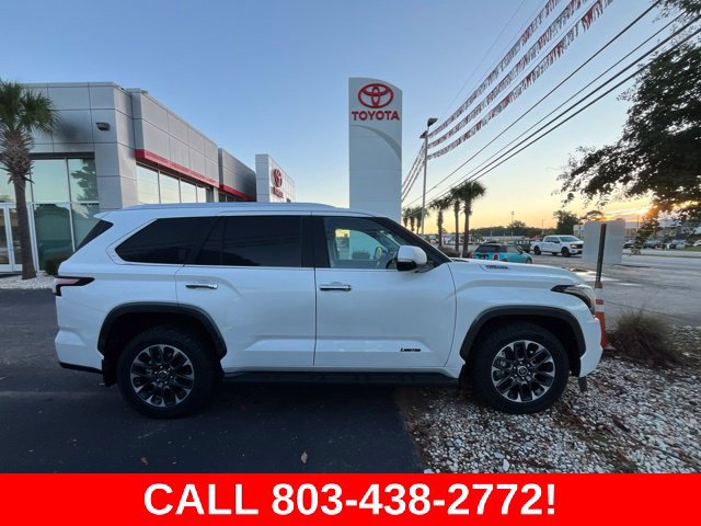 Used 2024 Toyota Sequoia Limited AWD/4WD image 2