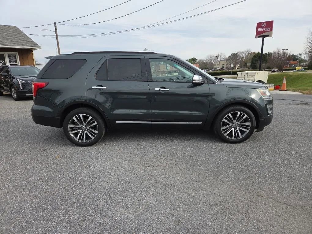 Used 2016 Ford Explorer Platinum image 4