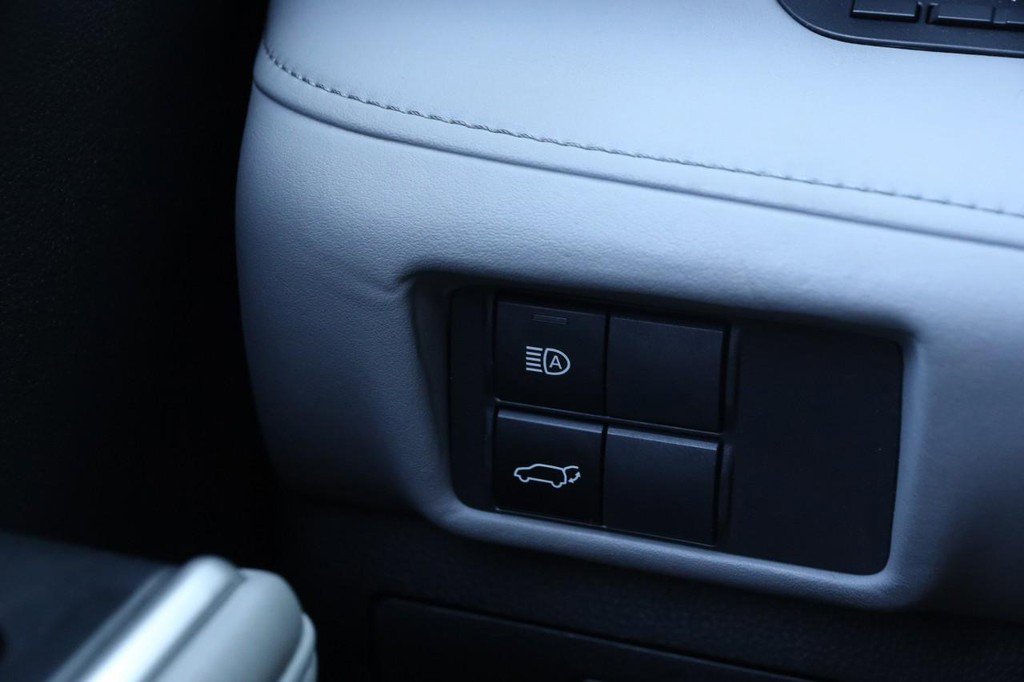 Used 2022 Toyota Highlander XLE image 21