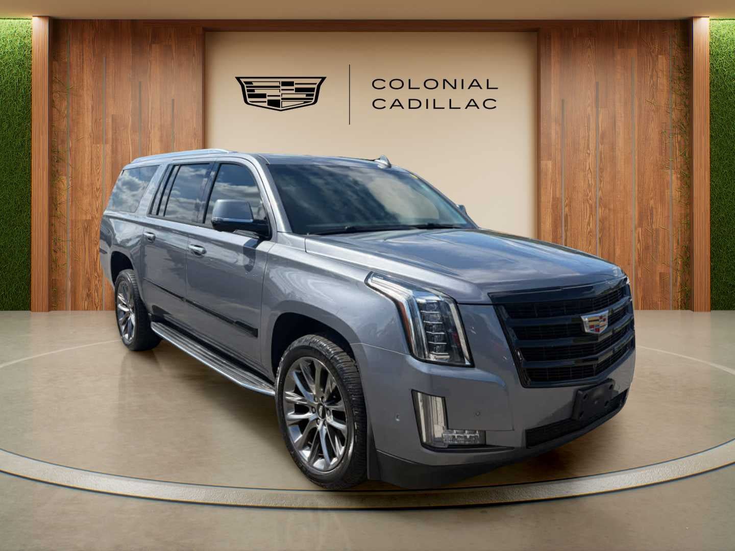 Used 2020 Cadillac Escalade ESV Luxury w/ Escalade Sport Edition AWD/4WD image 7
