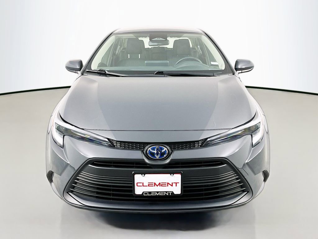 Used 2024 Toyota Corolla LE AWD/4WD image 3