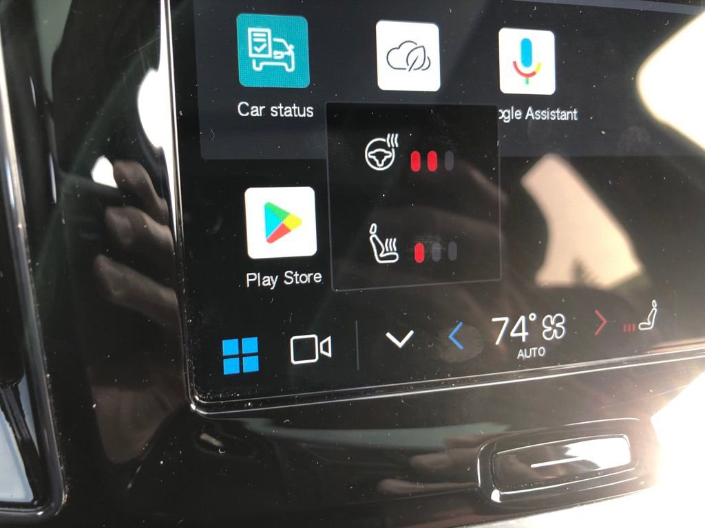 Used 2025 Volvo V60 B5 Cross Country Plus image 27