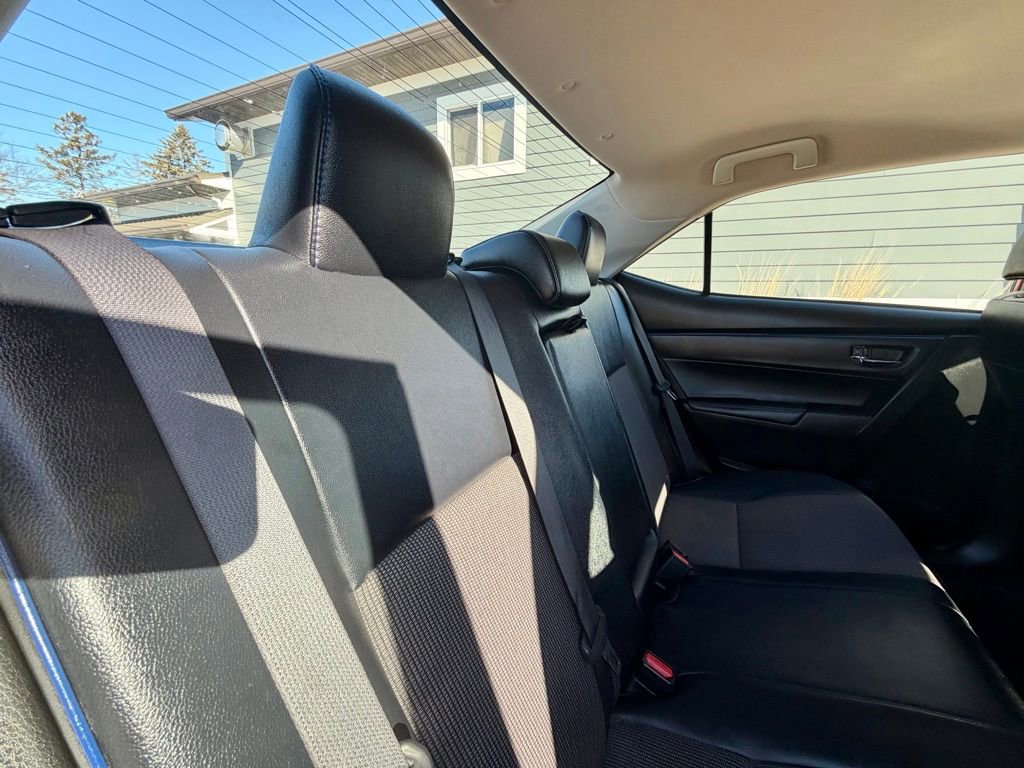 Used 2017 Toyota Corolla SE w/ Carpet Mat Package (TMS) image 18