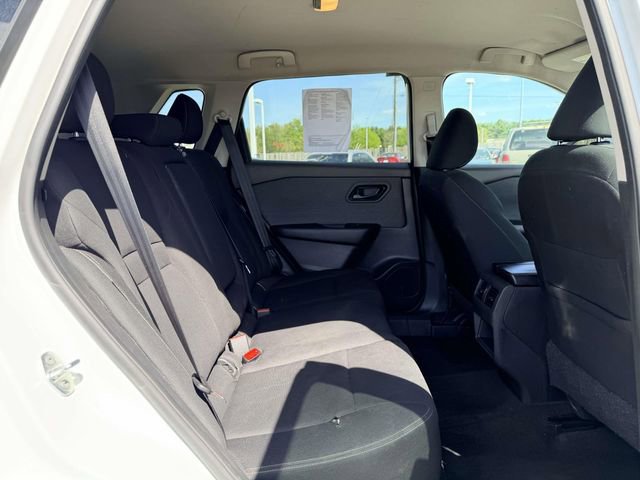 Used 2023 Nissan Rogue S AWD/4WD image 11