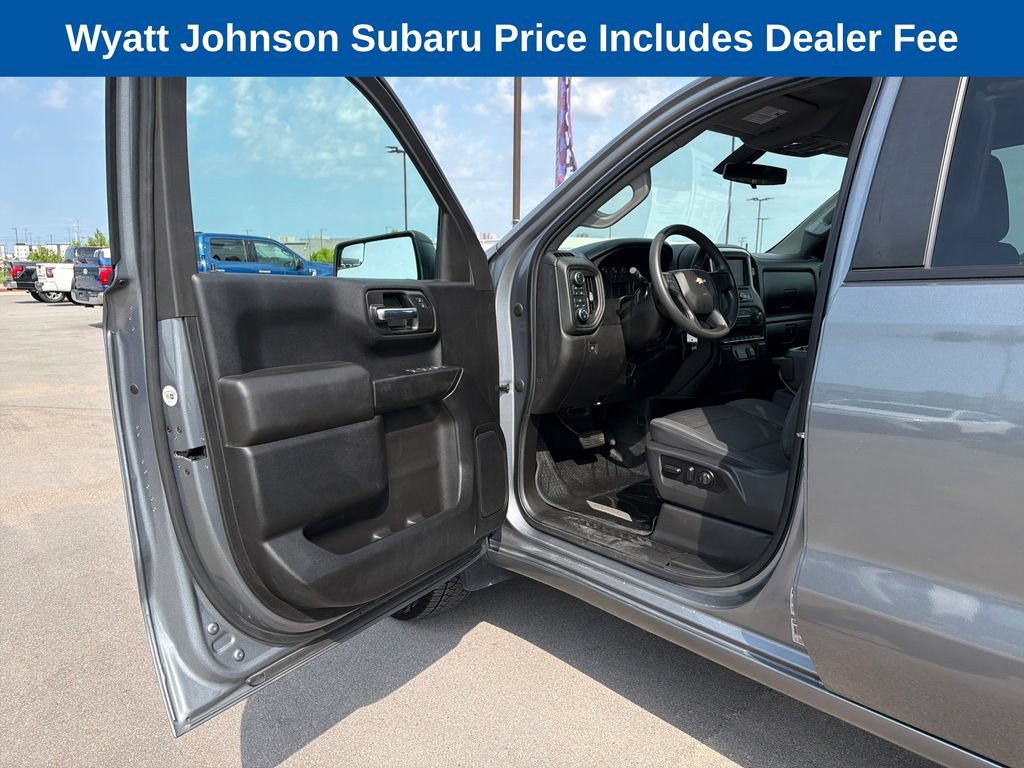 Used 2022 Chevrolet Silverado 1500 Custom AWD/4WD image 19