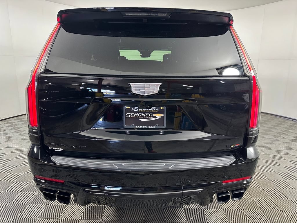 Used 2026 Cadillac Escalade V w/ LPO, ONYX Package AWD/4WD image 5