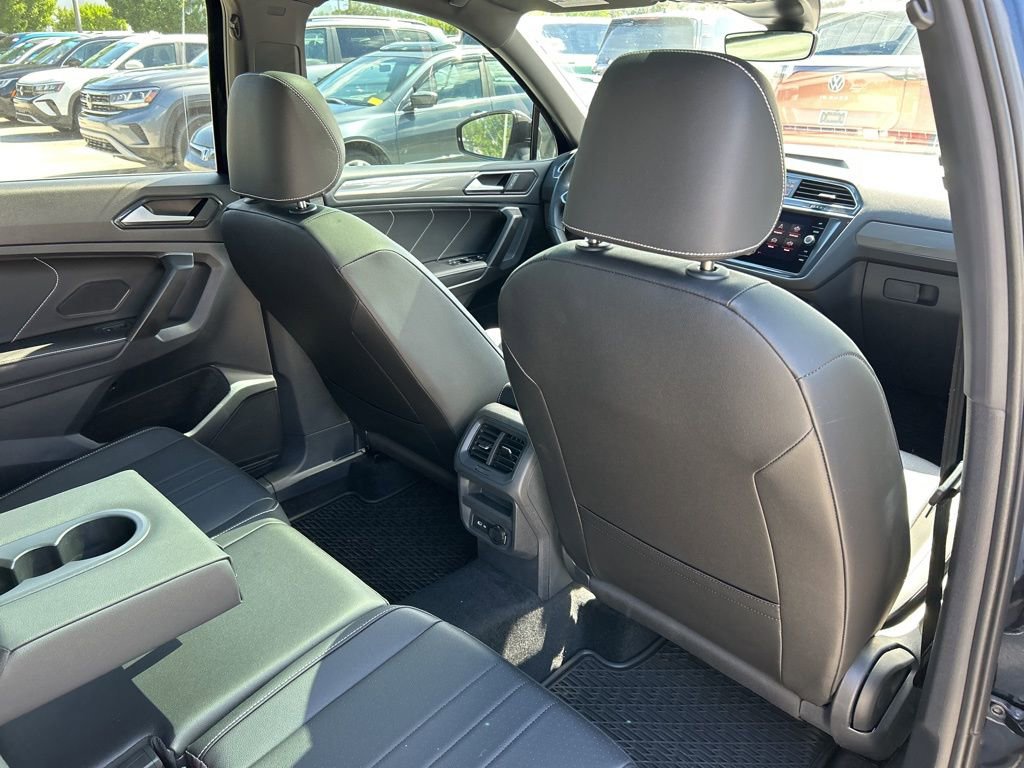 Certified 2024 Volkswagen Tiguan SE R-Line image 41