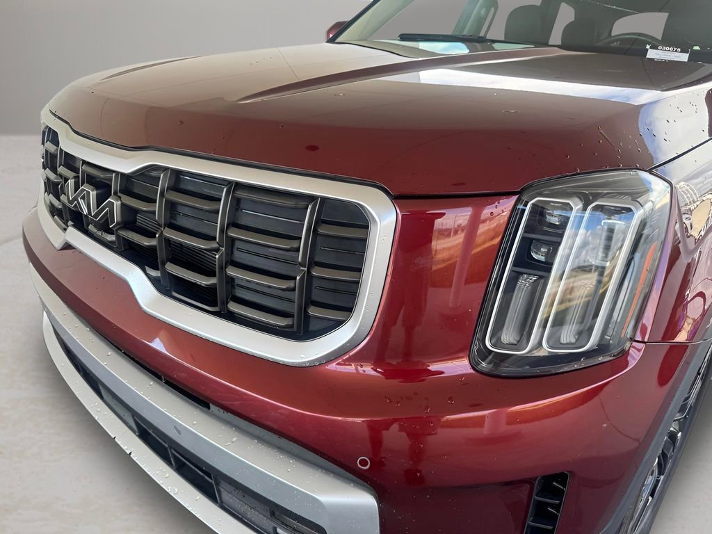 Used 2024 Kia Telluride SX image 2