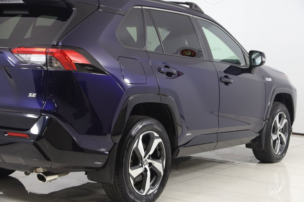Used 2023 Toyota RAV4 SE w/ Weather & Moonroof Package AWD/4WD image 44