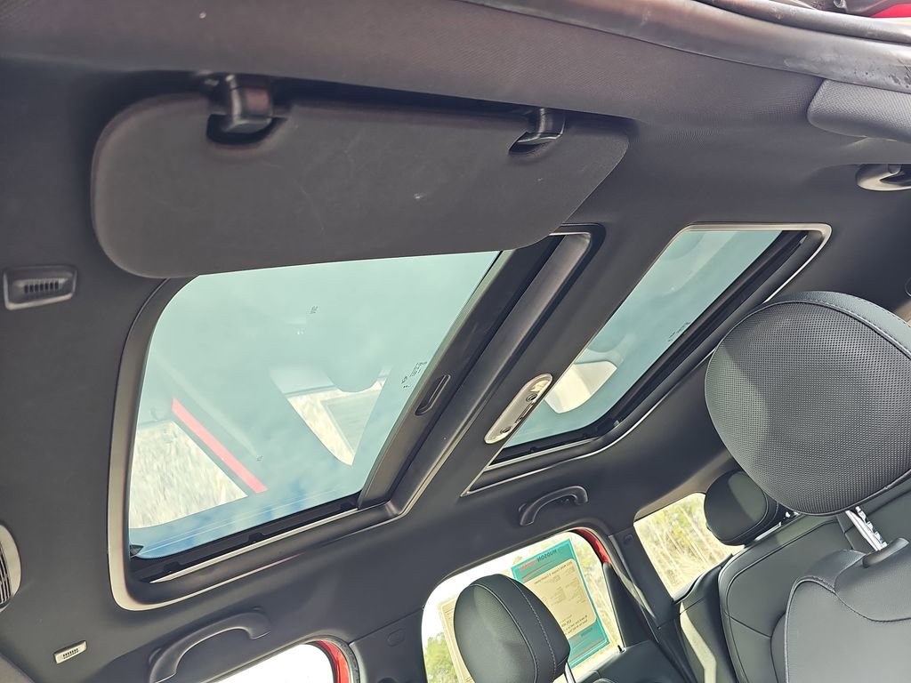 Used 2023 MINI Cooper Countryman S w/ Premium Package image 33