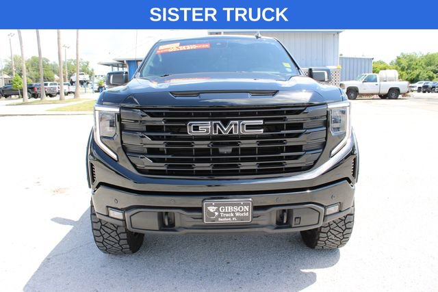 Used 2023 GMC Sierra 1500 AT4 w/ AT4 Premium Package AWD/4WD image 2