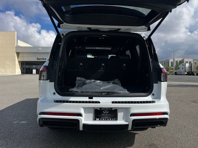 New 2026 INFINITI QX80 4WD image 29