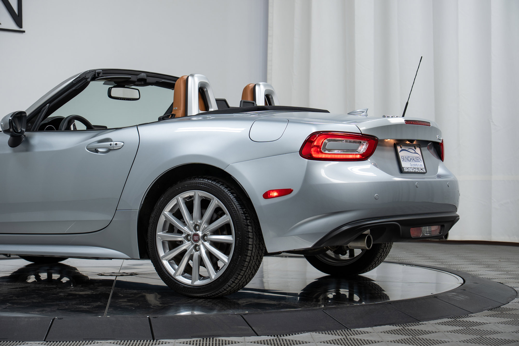 Used 2018 FIAT 124 Spider Lusso w/ Convenience Group image 29
