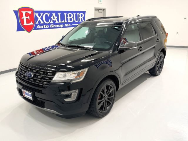 Used 2017 Ford Explorer XLT w/ Equipment Group 202A image 4