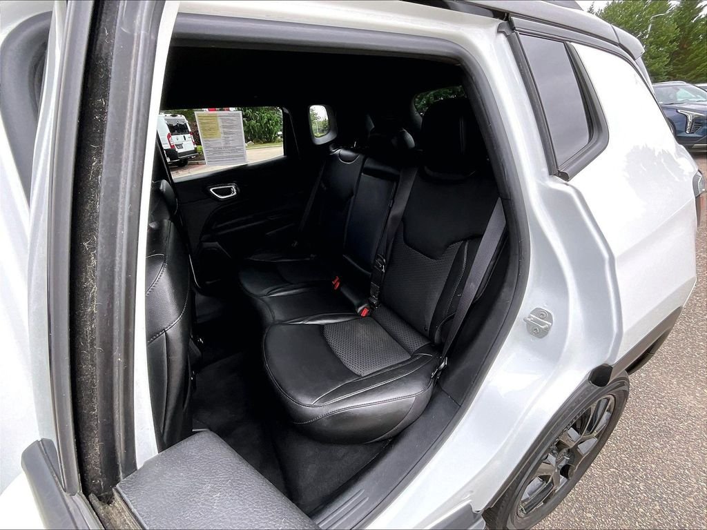 Used 2022 Jeep Compass Latitude AWD/4WD image 15