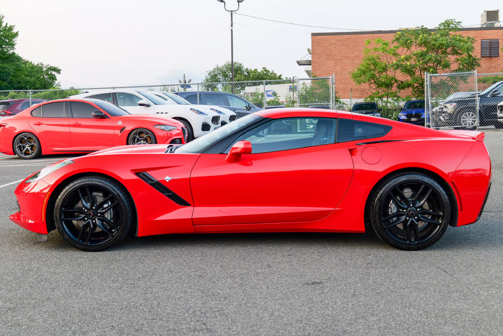 Used 2016 Chevrolet Corvette Stingray Coupe RWD image 4
