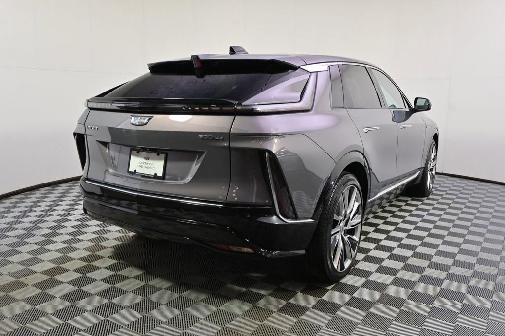 Certified 2025 Cadillac Lyriq Luxury w/ LPO, Floor Liner Package image 6