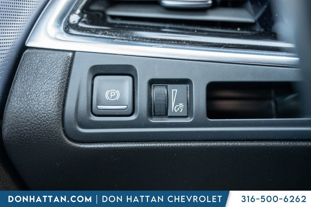 Used 2021 Cadillac XT6 Premium Luxury w/ LPO, Floor Liner Package AWD/4WD image 13