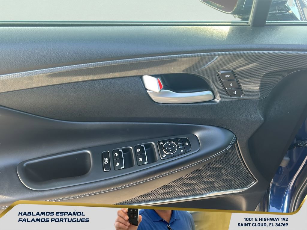 Used 2022 Hyundai Santa Fe Limited image 13