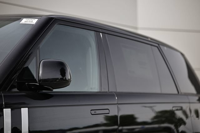 New 2026 Land Rover Range Rover Long Wheelbase Autobiography AWD/4WD image 3