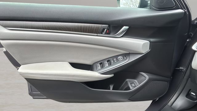 Used 2020 Honda Accord EX image 17