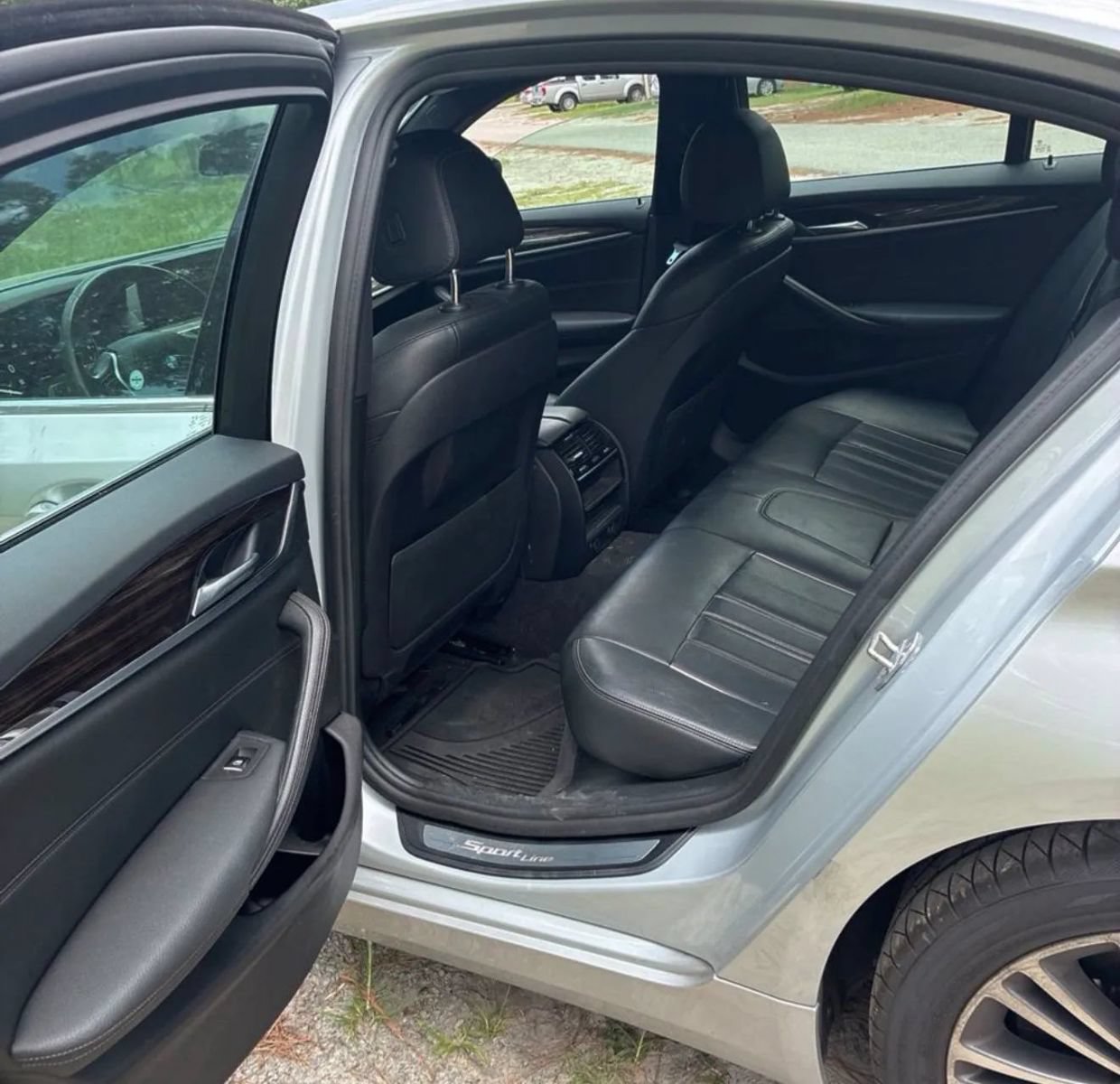 Used 2019 BMW 530i xDrive w/ Convenience Package AWD/4WD image 9