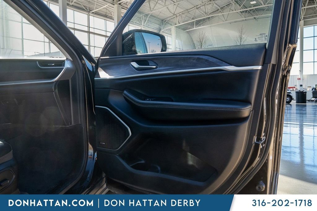 Used 2021 Jeep Grand Cherokee L Limited image 28