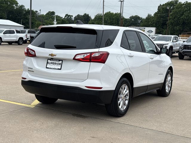 Used 2021 Chevrolet Equinox LS w/ LS Convenience Package FWD image 3