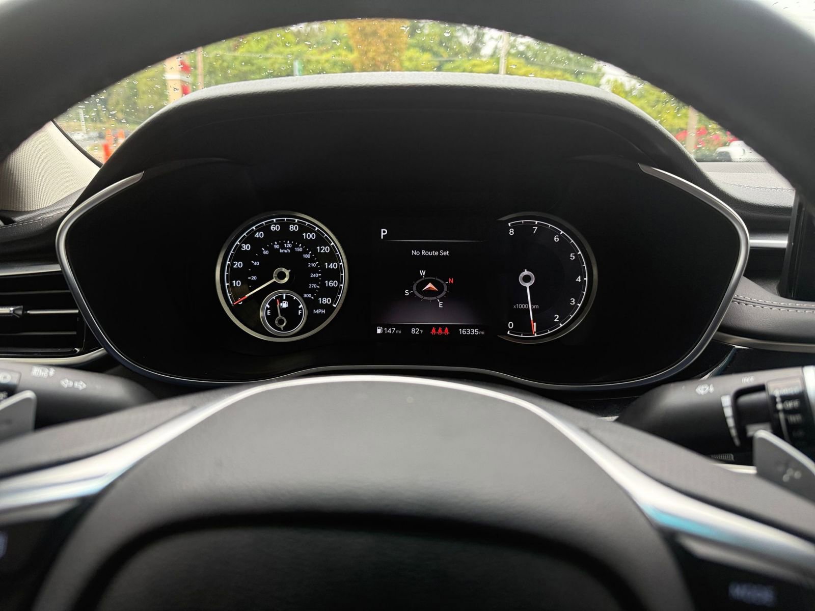 Used 2025 Genesis G70 2.5T image 34