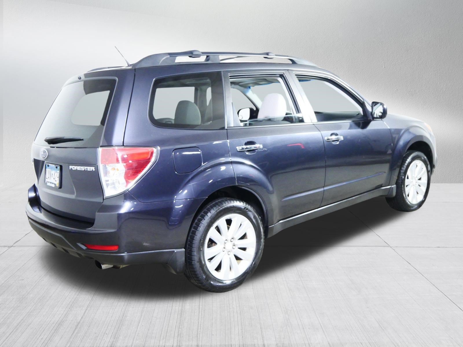 Used 2012 Subaru Forester 2.5X Limited AWD/4WD image 7