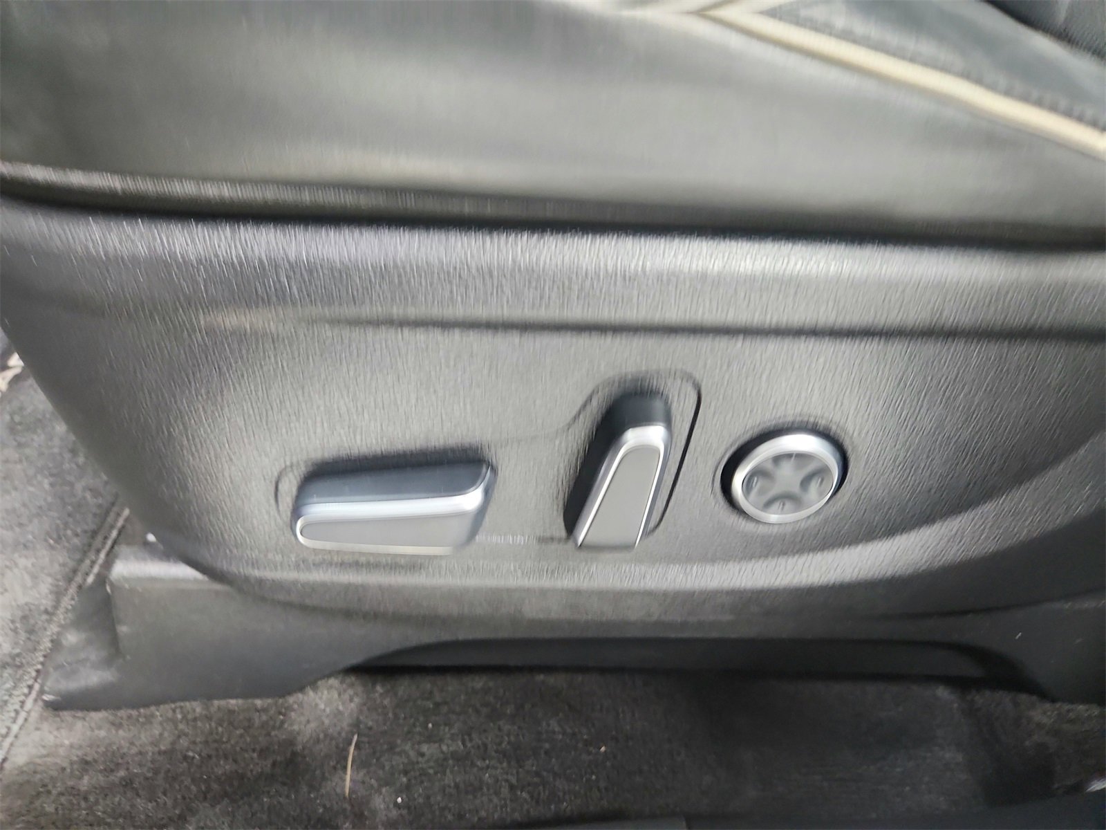 Used 2023 Hyundai Palisade SEL w/ Premium Package image 20