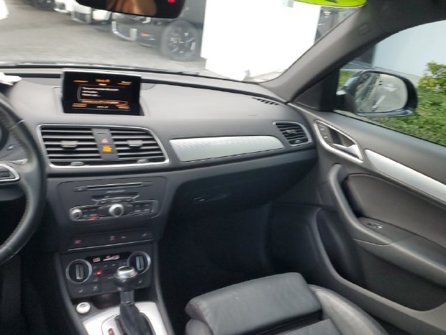Used 2018 Audi Q3 2.0T Premium w/ Convenience Package FWD image 16