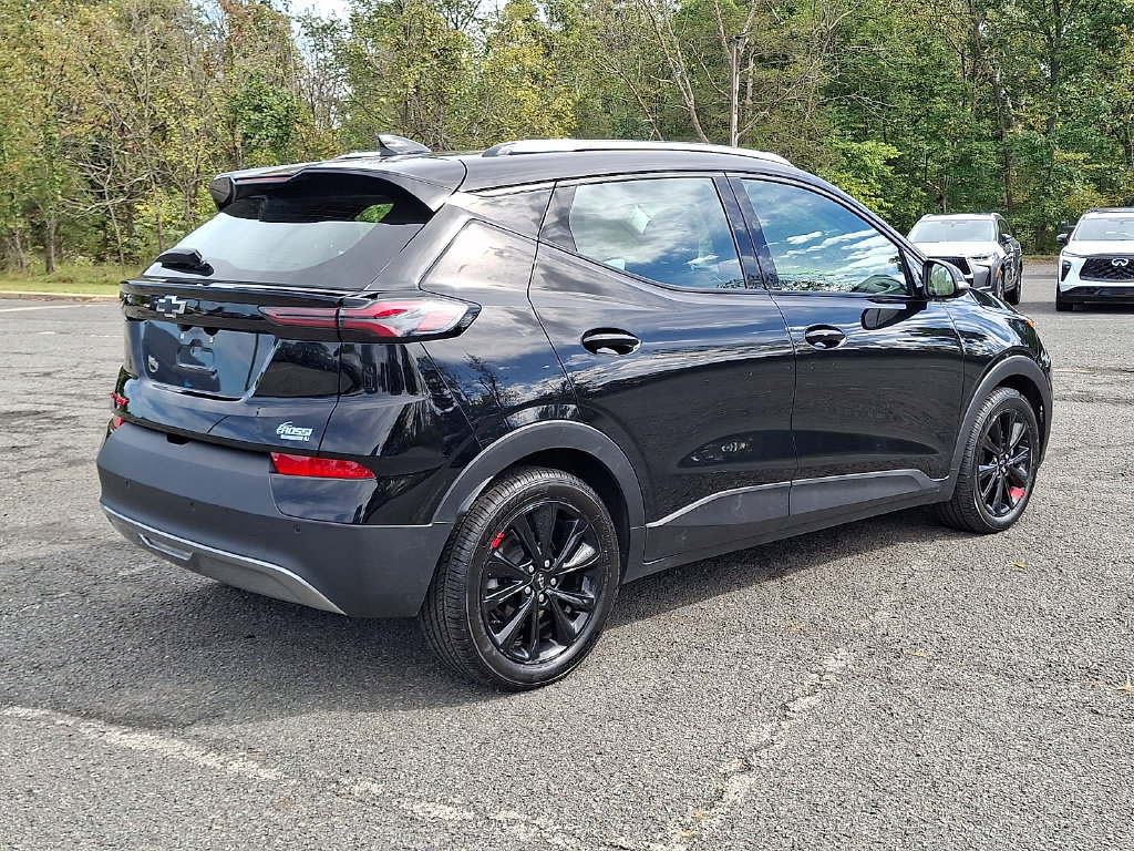 Used 2023 Chevrolet Bolt EUV LT w/ Comfort Package FWD image 9