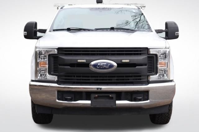 Used 2018 Ford F250 XL w/ Power Equipment Group image 2
