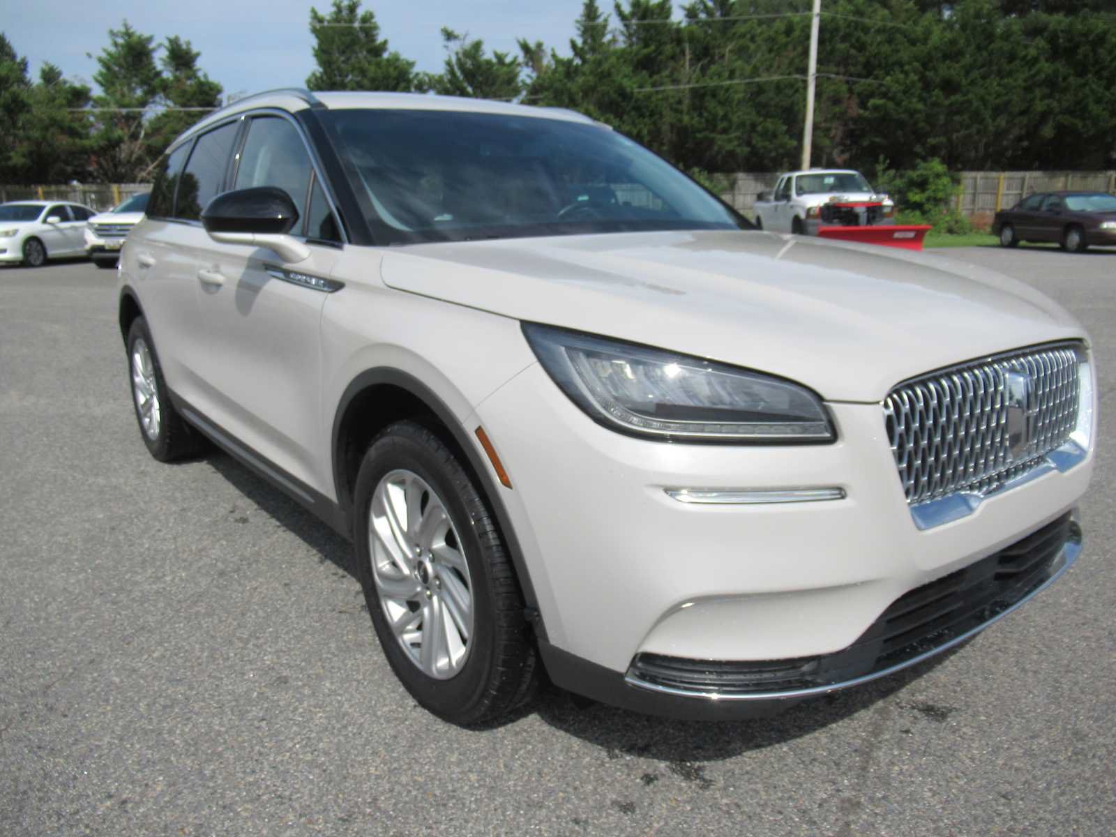 Used 2022 Lincoln Corsair FWD image 3