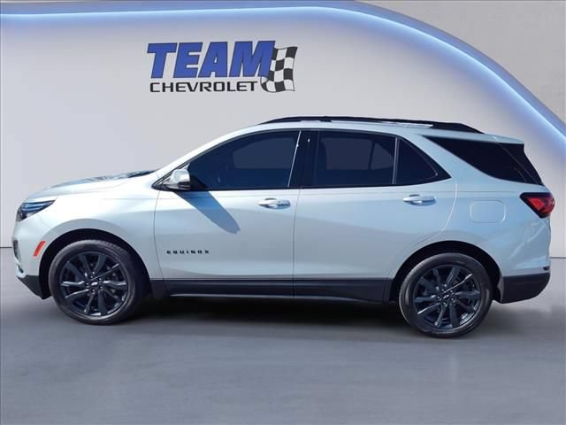 Certified 2022 Chevrolet Equinox RS w/ Infotainment Package FWD image 2