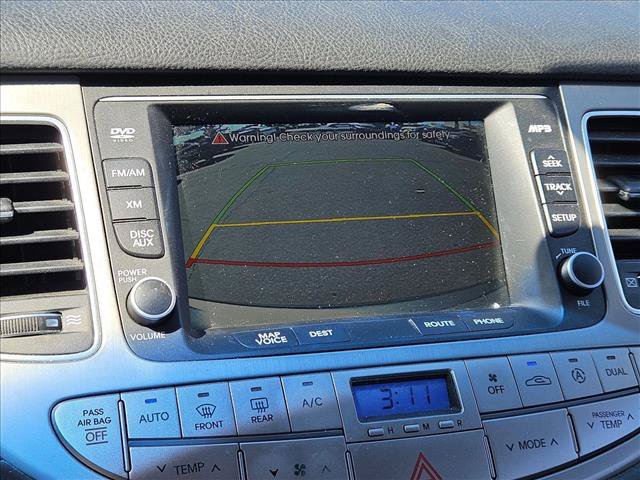 Used 2013 Hyundai Genesis 3.8 w/ Premium Pkg RWD image 16