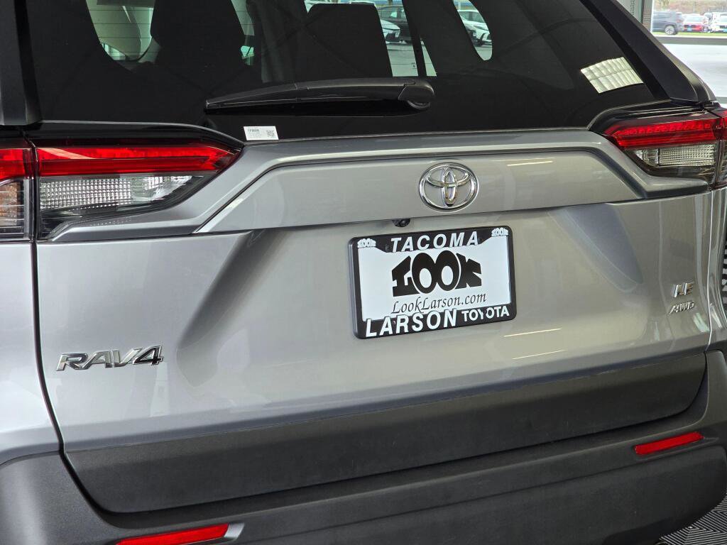 Used 2025 Toyota RAV4 LE image 12