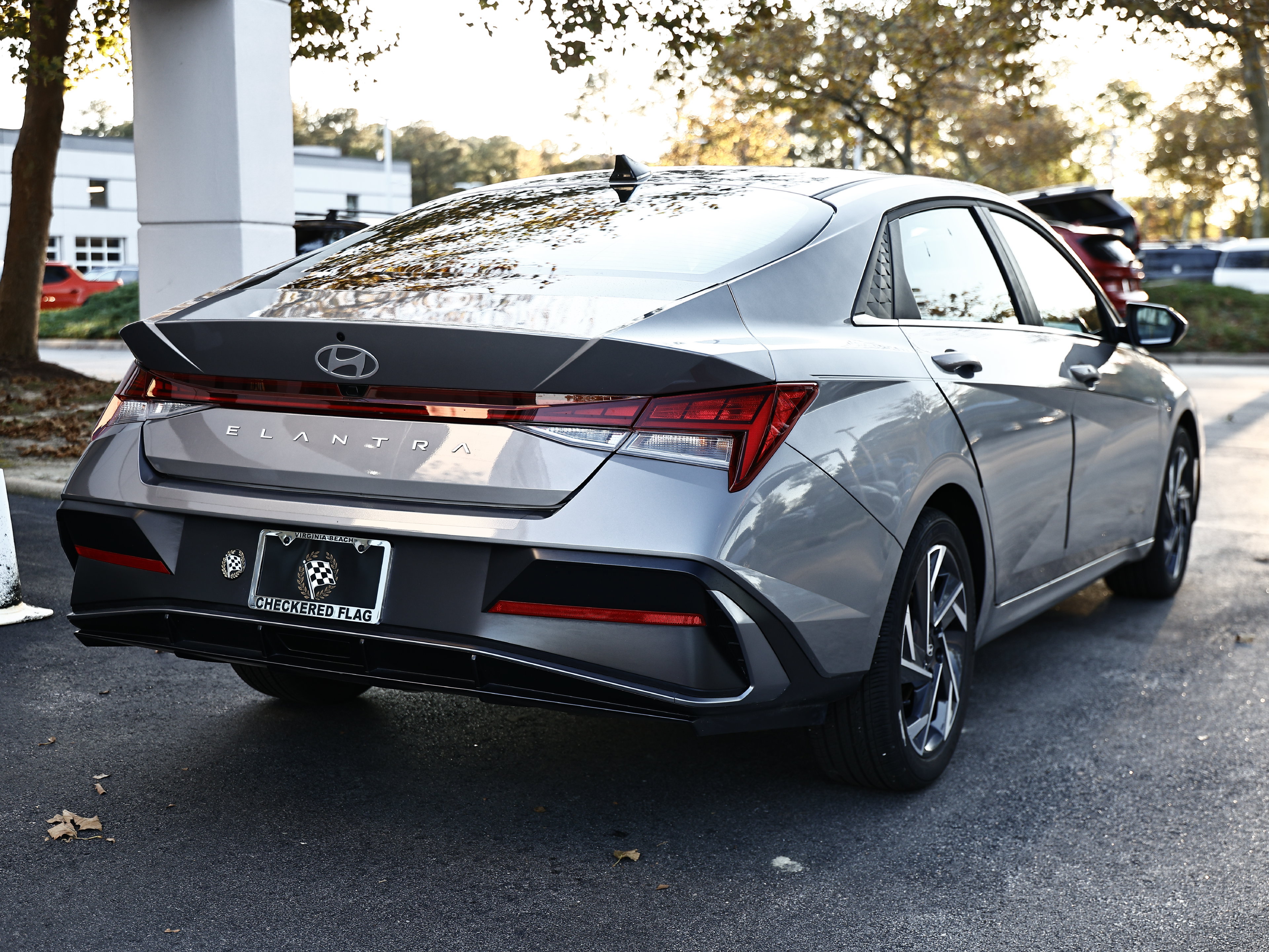 Used 2024 Hyundai Elantra SEL w/ Convenience Package FWD image 7