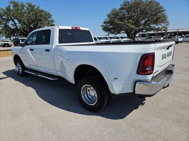 New 2026 RAM 3500 Big Horn AWD/4WD image 34