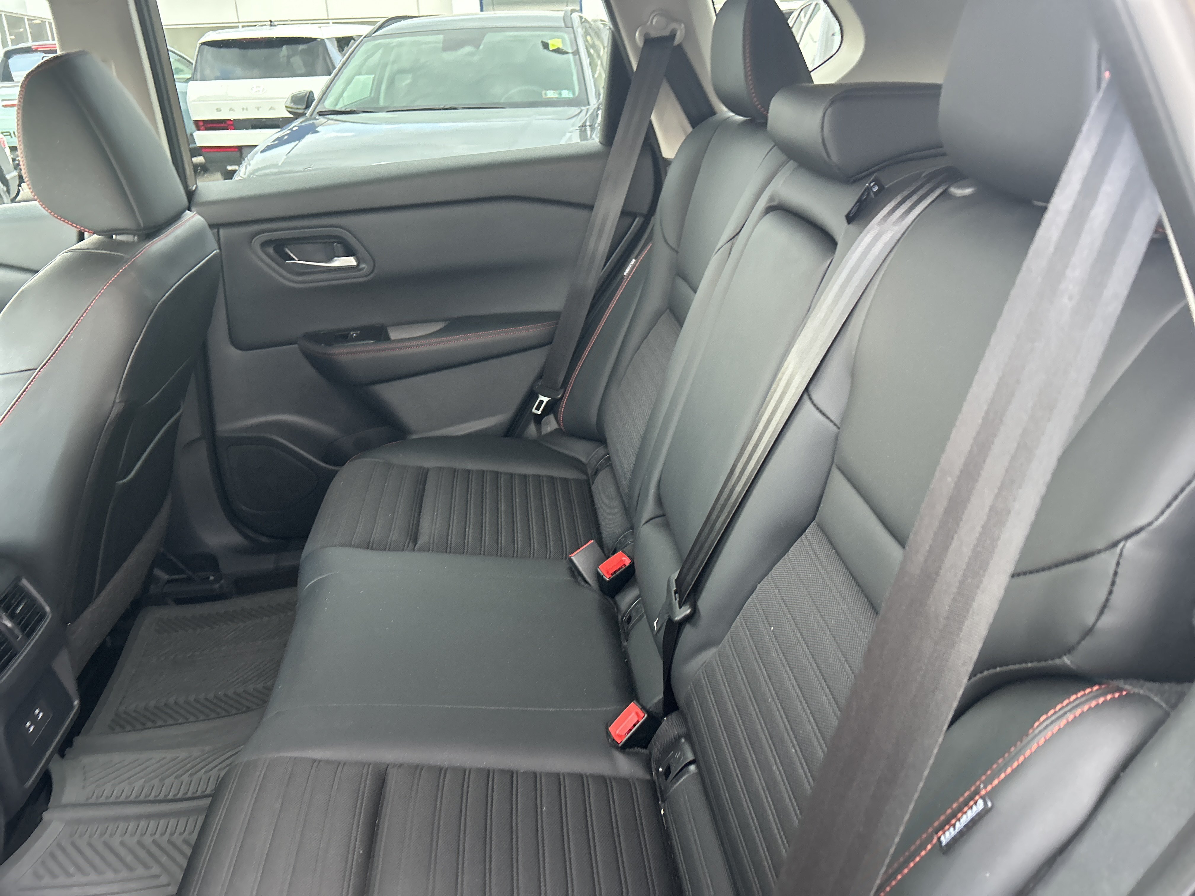 Used 2025 Nissan Rogue SV w/ Rock Creek Premium Package AWD/4WD image 11