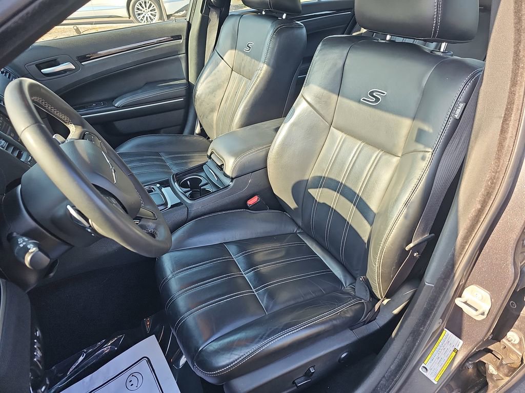 Used 2023 Chrysler 300 S RWD image 19