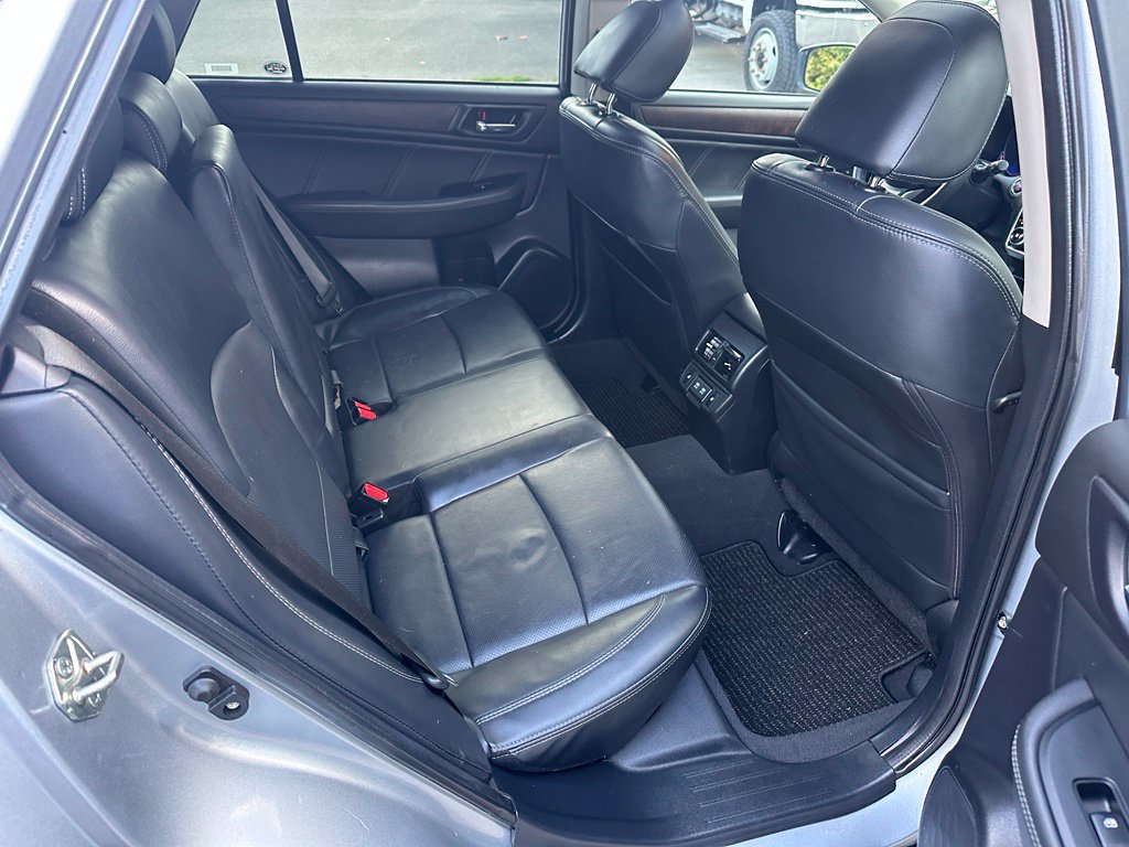 Used 2019 Subaru Outback 2.5i Limited AWD/4WD image 11